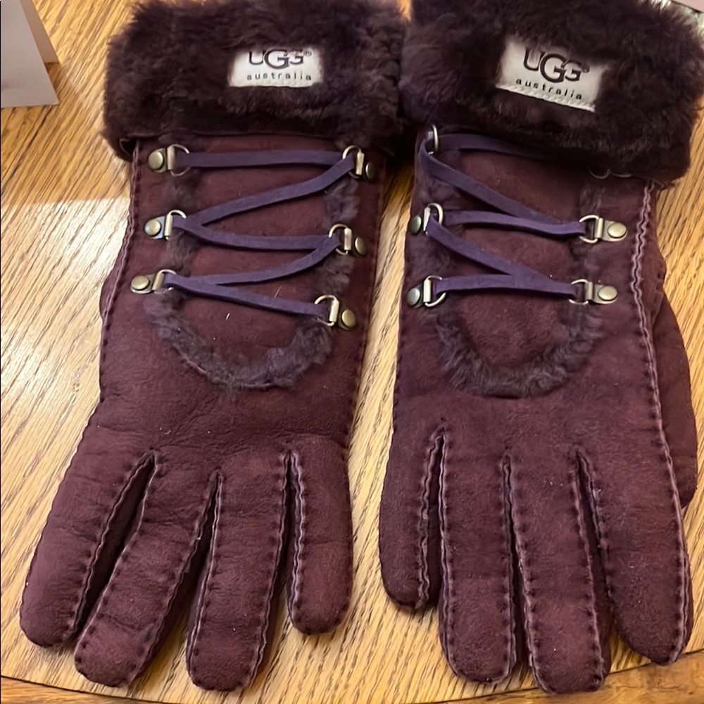 UGG Women's Purple Gloves